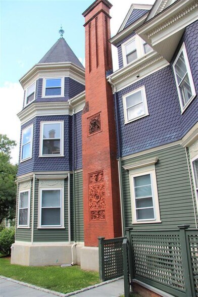 Building Photo - 20 Highland Ave