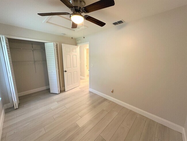 Building Photo - PB - Terrace Avenue Land Trust (2645 TA)