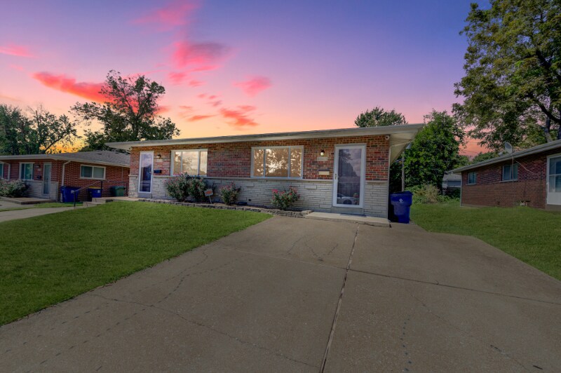 Building Photo - 4063 Esseldale Dr