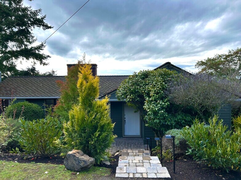 Building Photo - 2739 SW 170th St