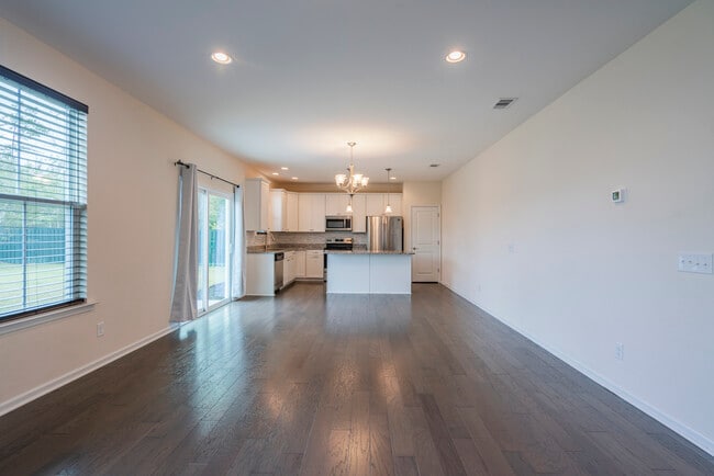 Building Photo - 503 Waybridge Way