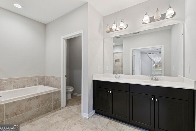 Building Photo - 1954 Summit Trace Cir NW