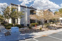 Building Photo - 950 Seven Hills Dr