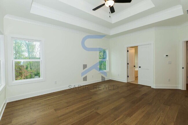 Building Photo - NEW LUXURY 5BR HOME | 10FT CEILINGS | NEAR LAKE LANIER | MOVE-IN READY