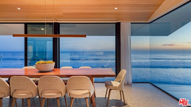 Building Photo - 31388 Broad Beach Rd