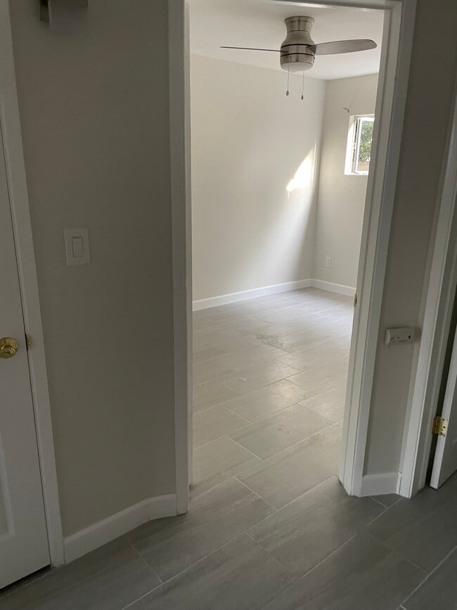 Bedroom - 1714 Grove St