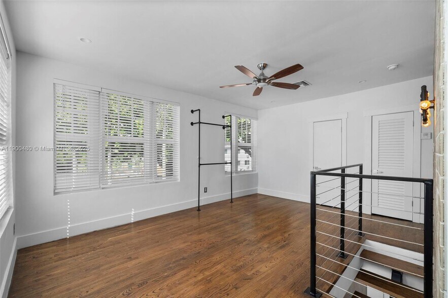 Building Photo - 739 2nd St