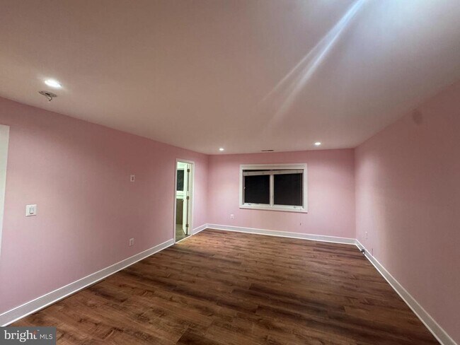 Building Photo - 7913 Charleston Ct