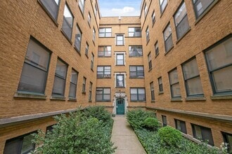 Building Photo - Beautiful 2 Bedroom in South Shore