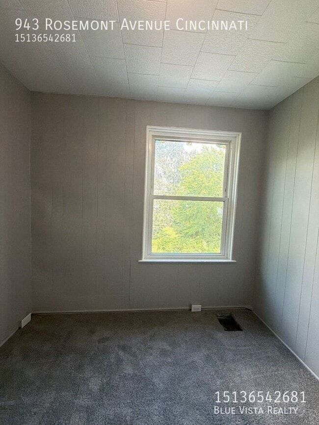 Building Photo - 943 Rosemont Ave