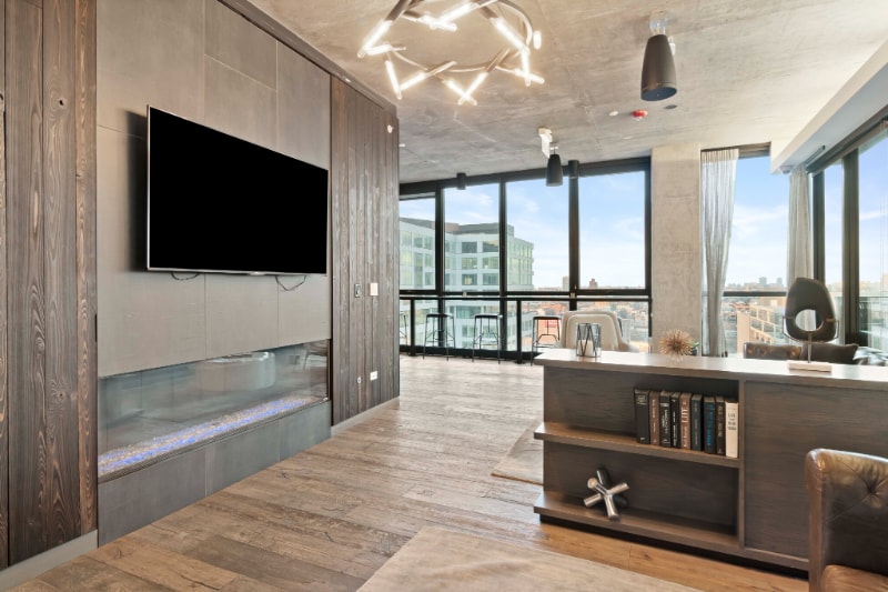 Building Photo - 154 N Ada St