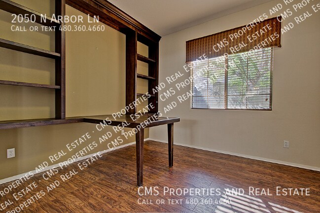 Building Photo - 2050 N Arbor Ln