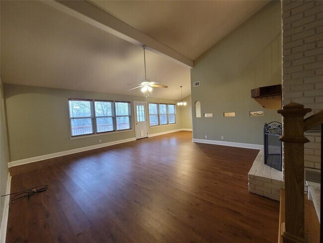 Building Photo - 125 Ridgecrest Rd