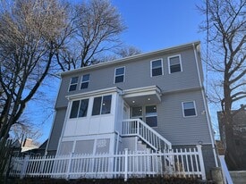 Building Photo - 14 Bennett Pl