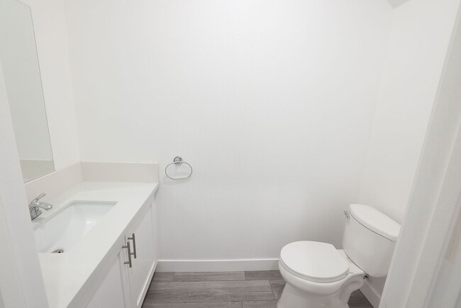 Building Photo - 3927 Wisconsin