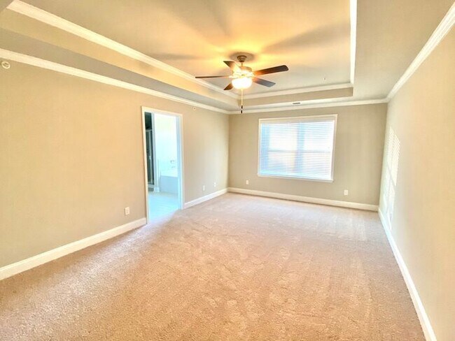 Building Photo - 538 Walton Dr