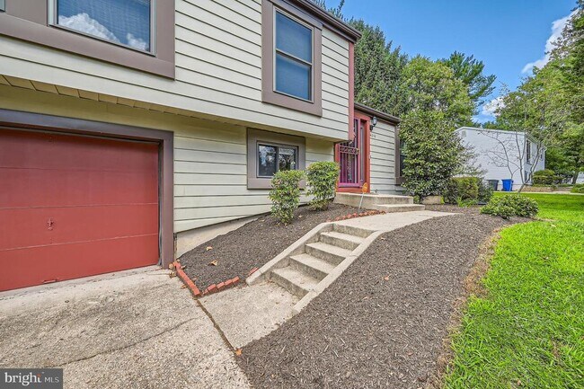 Building Photo - 6210 Hidden Clearing