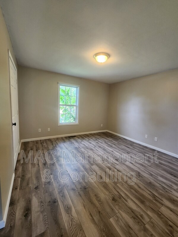 Building Photo - 1572 Shipley Rd