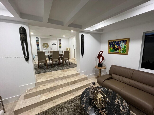 Building Photo - 8410 NE 2nd Ct