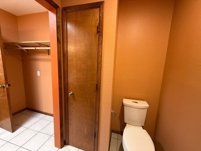 Building Photo - Beautiful Luxury 2 Bedroom Townhome Available in Corrales!