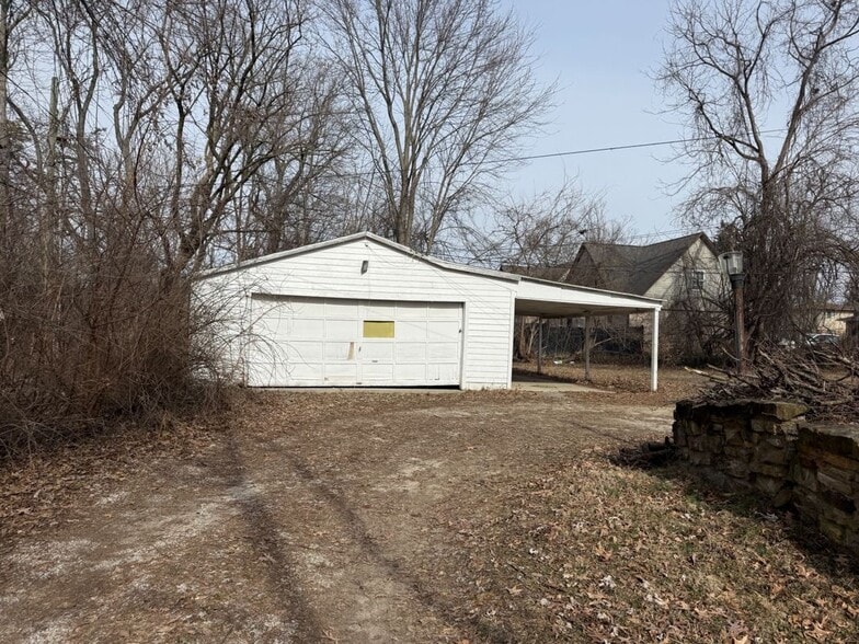 Building Photo - 5834 E 20th St