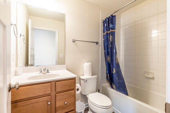 Building Photo - 3430 Montague St