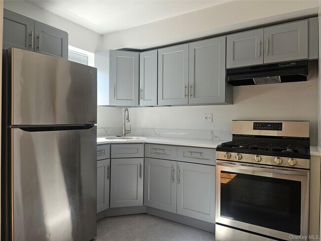 Primary Photo - 39-22 211th St