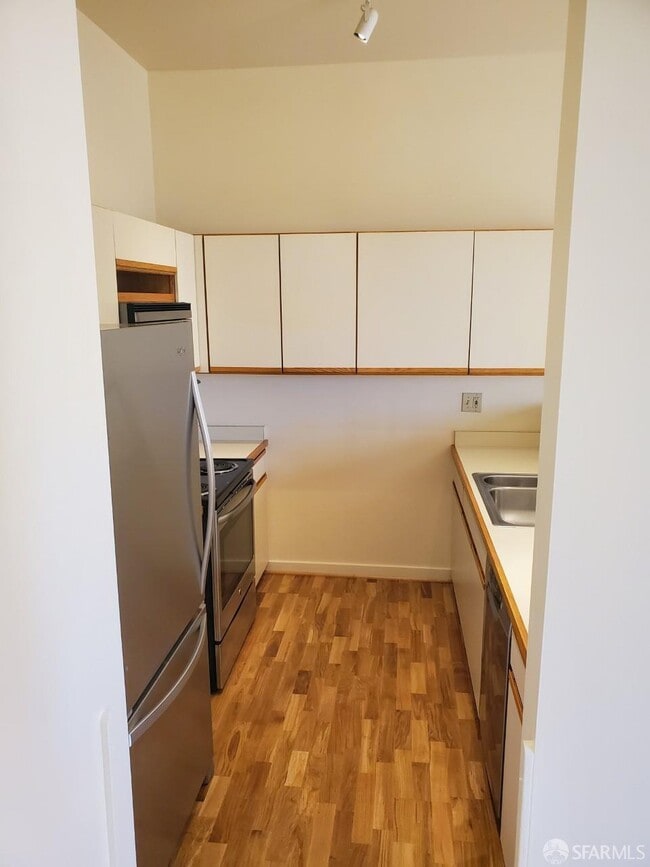 Building Photo - 355 Buena Vista Ave E