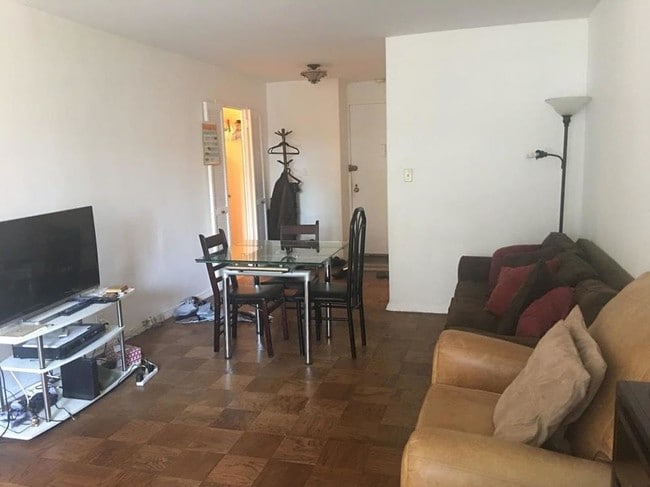 Building Photo - 220 East 57th Street