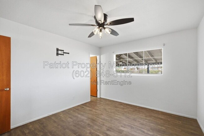 Building Photo - 4232 W Keim Dr