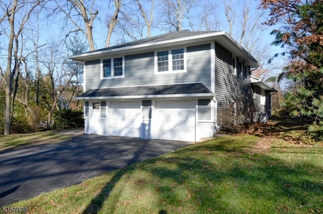Primary Photo - 58 Oxford Pl