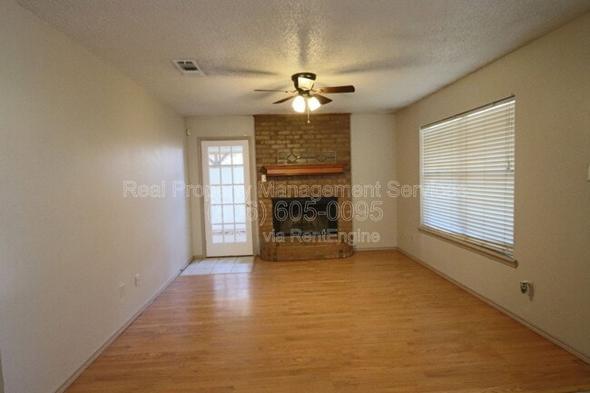 Building Photo - 8606 Avenue V