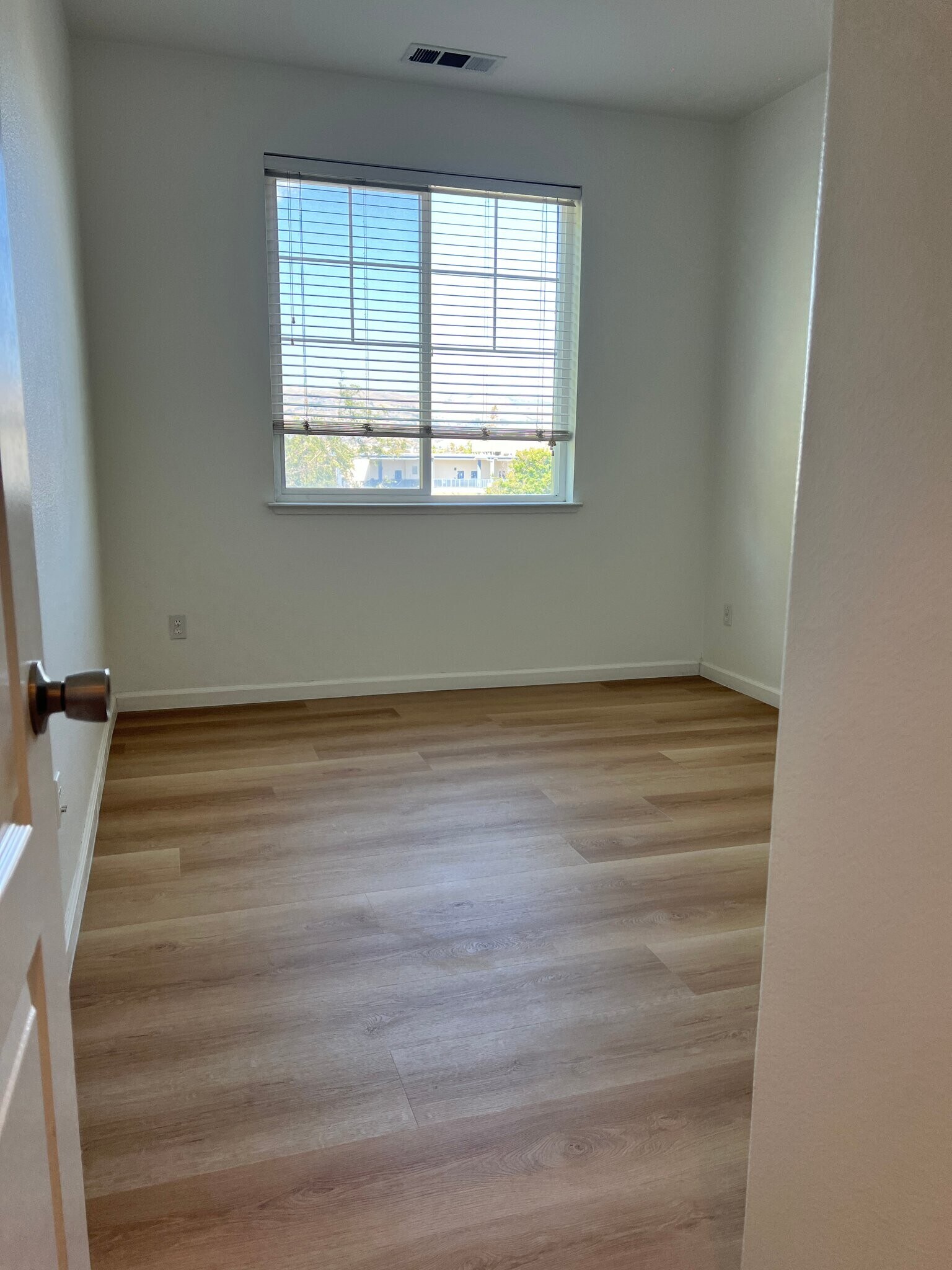 Building Photo - 357 Destino Cir