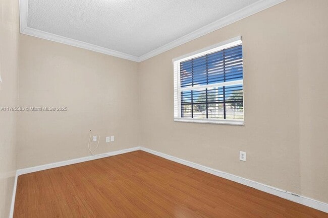 Building Photo - 2400 SW 103rd Ct