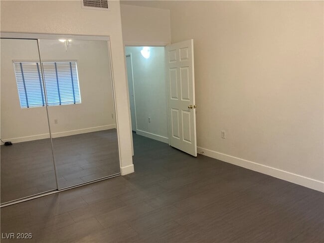 Building Photo - 2001 Quartz Cliff St