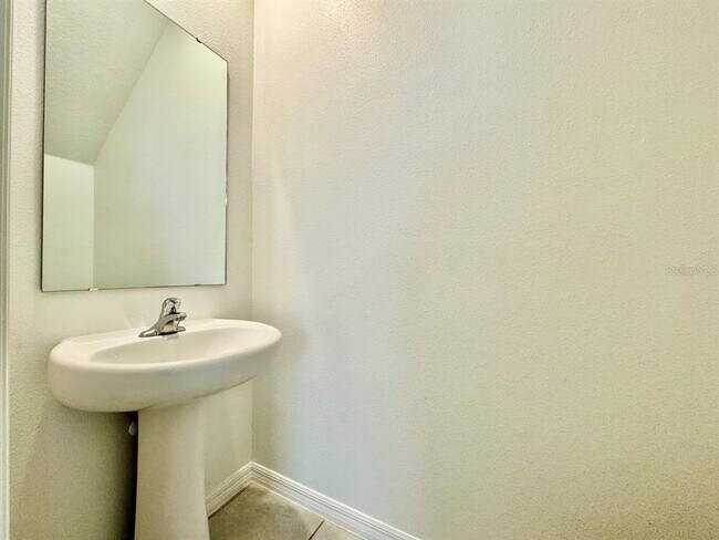 Building Photo - 6093 Acara Ln