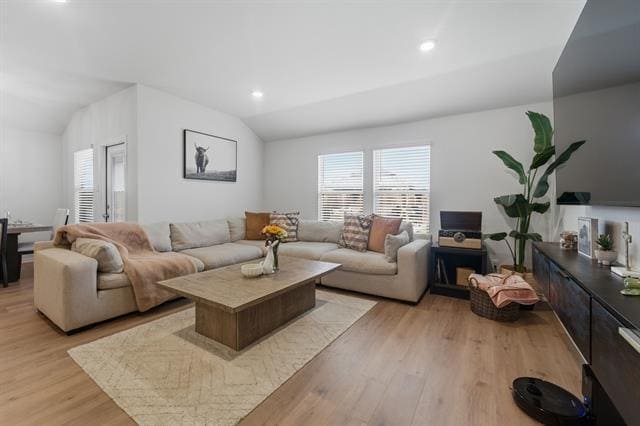 Building Photo - 124 Creek End Dr