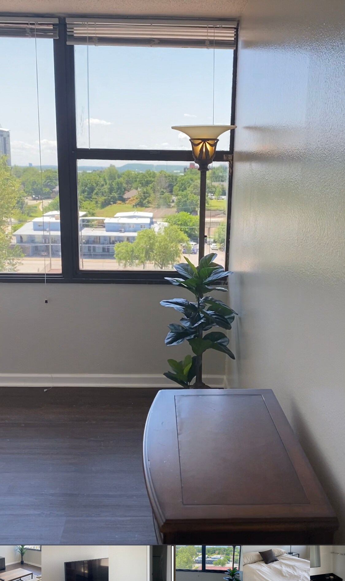 Building Photo - 450 W 7th St