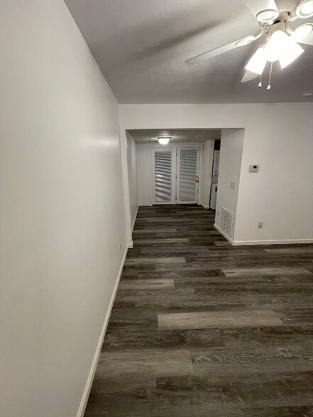 Building Photo - 110 Youngstown Rd