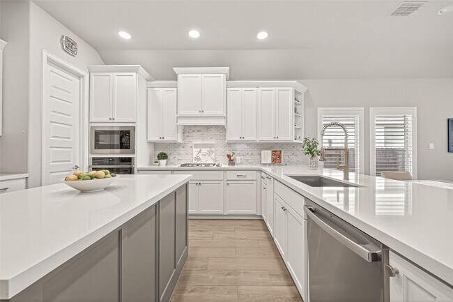Building Photo - 8922 Flounder Rdg Dr