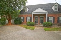 Building Photo - Charming 3-Bedroom, 2-Bath Brick Townhome ...