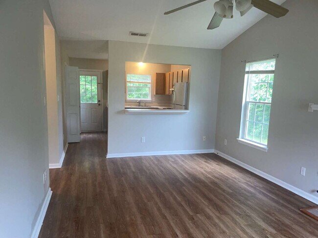 Building Photo - Two Bedroom Two Full Bathroom End Unit Tow...