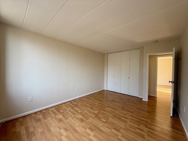 Building Photo - 2300 Riddle Ave