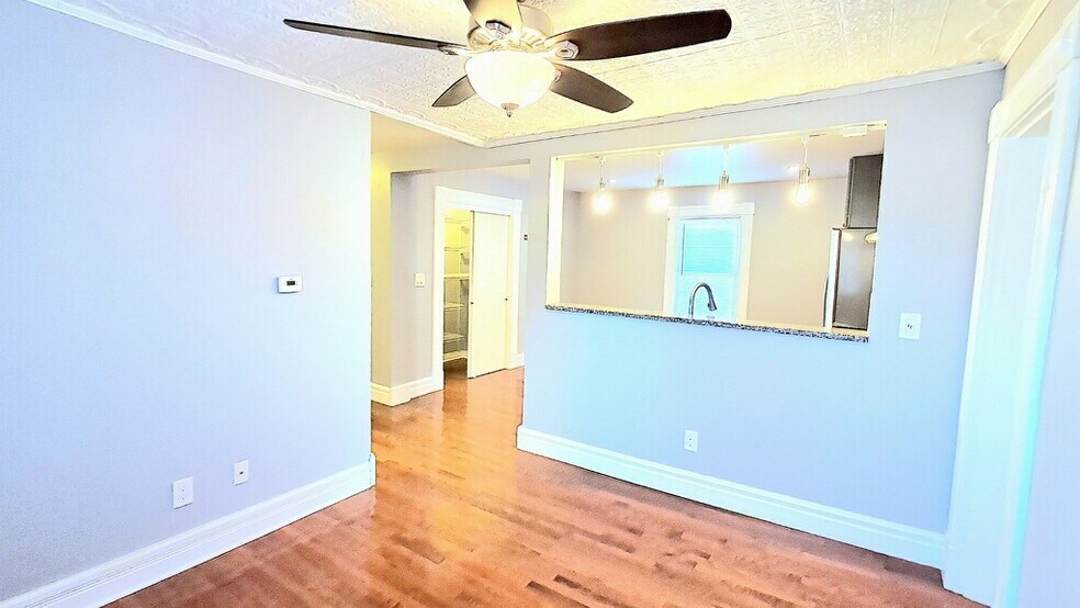 Building Photo - 531 Berkshire Ave