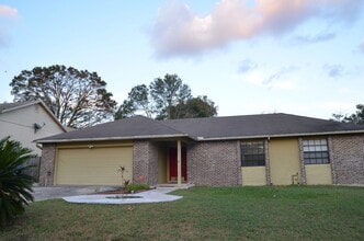 Building Photo - Cute and Updated 3/2 Pool Home House in Willow Creek (Loch Hart Area)