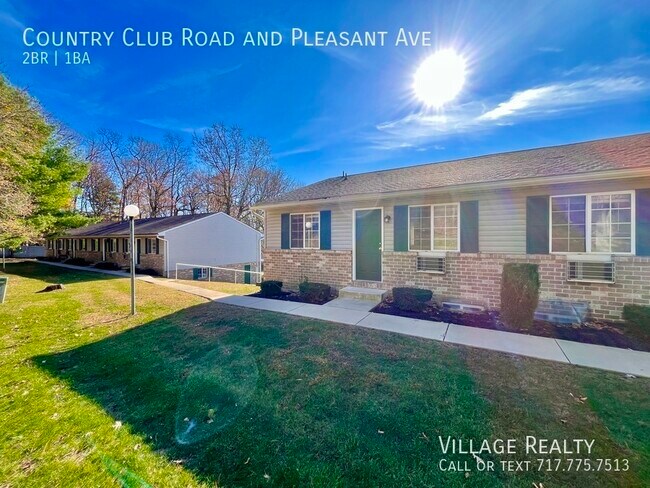 Building Photo - 605 Country Club Rd