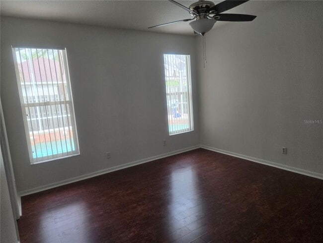 Building Photo - 4939 Solimartin Dr