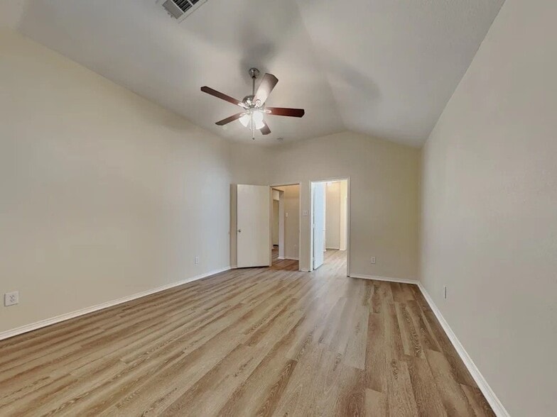 Building Photo - 9701 Westmere Ln