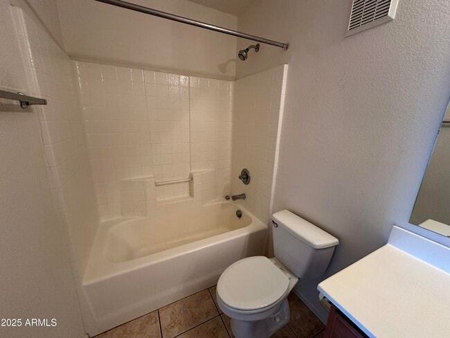 Building Photo - 280 S Evergreen Rd