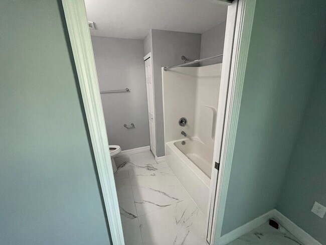 Building Photo - AKACHER01